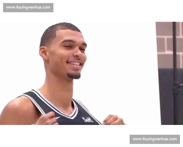 文班亚马领衔马刺对决年轻黄蜂焦点之夜前瞻解析战术看点与新秀表现 文班亚马领衔马刺对决年轻黄蜂焦点之夜前瞻解析战术看点与新秀表现